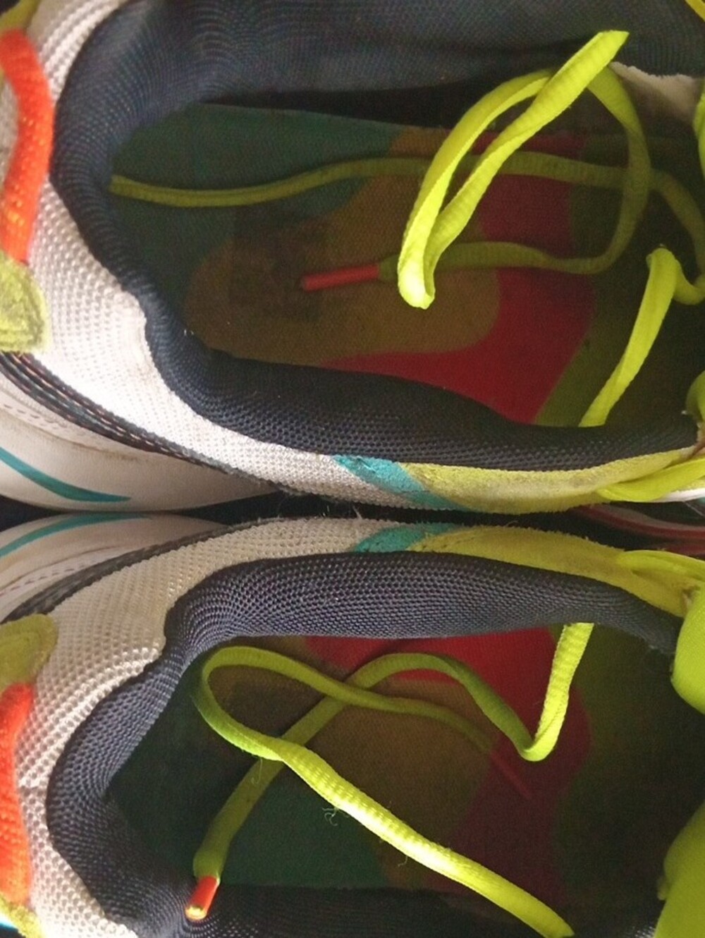 PUMA Cell Speed Mix sneakers, featuring bold, multicolored panels - Picture 4 of 7